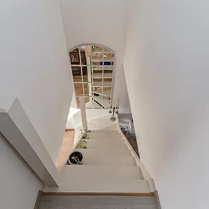 https://de-waterlijn.hotelsghent.com